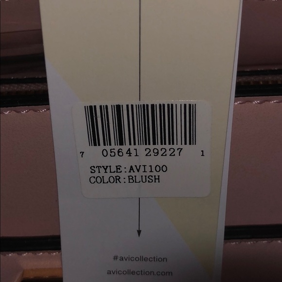 A.V.I Handbag - Picture 3 of 7